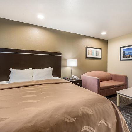 Quality Inn & Suites Near Nas Fallon Eksteriør billede
